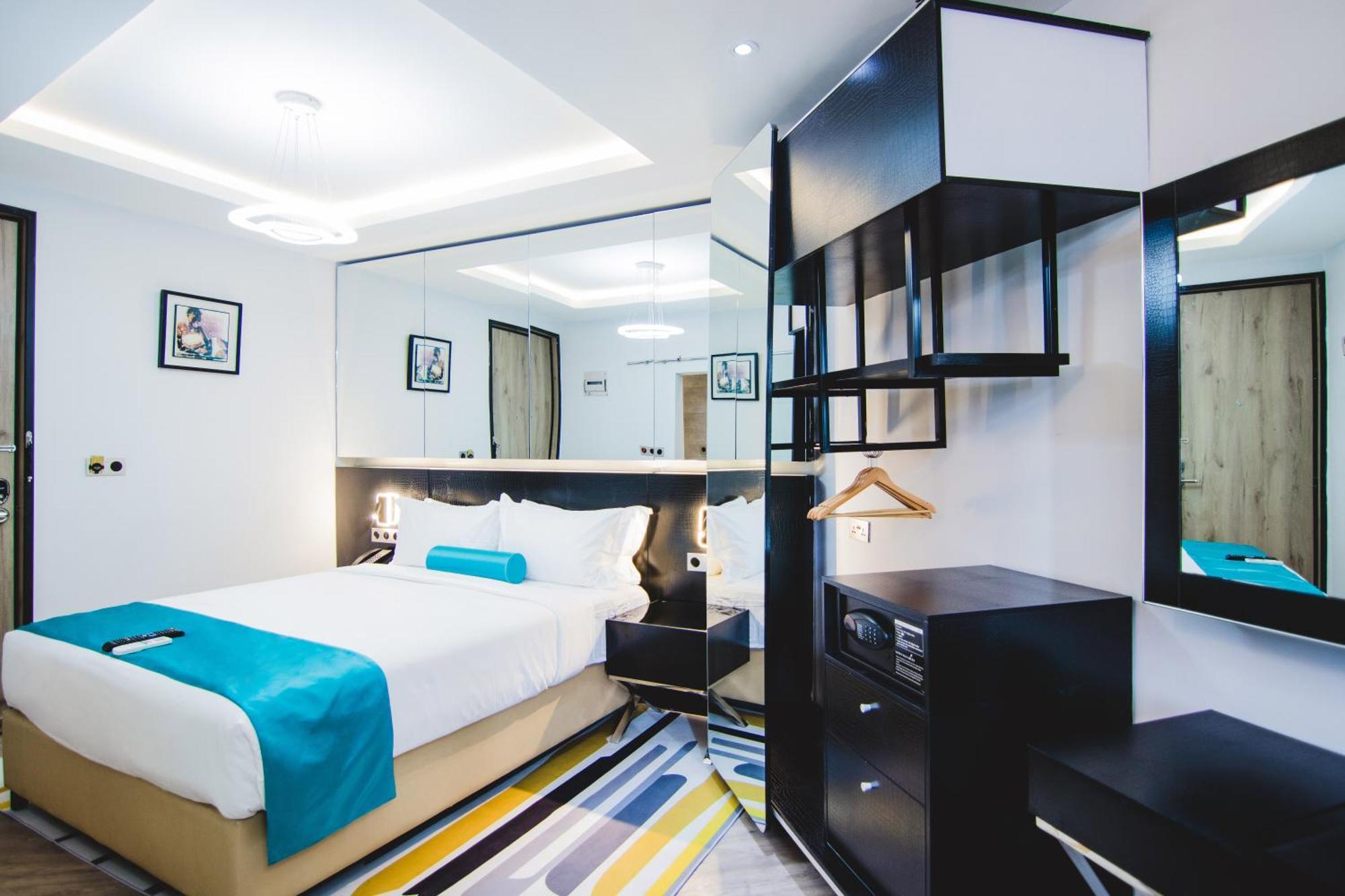 Estrella Boutique Hotel アブジャ エクステリア 写真